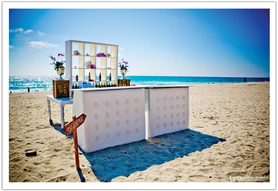 California Beach Wedding by Alchemy Fine Events | www.alchemyfineevents.com (25)